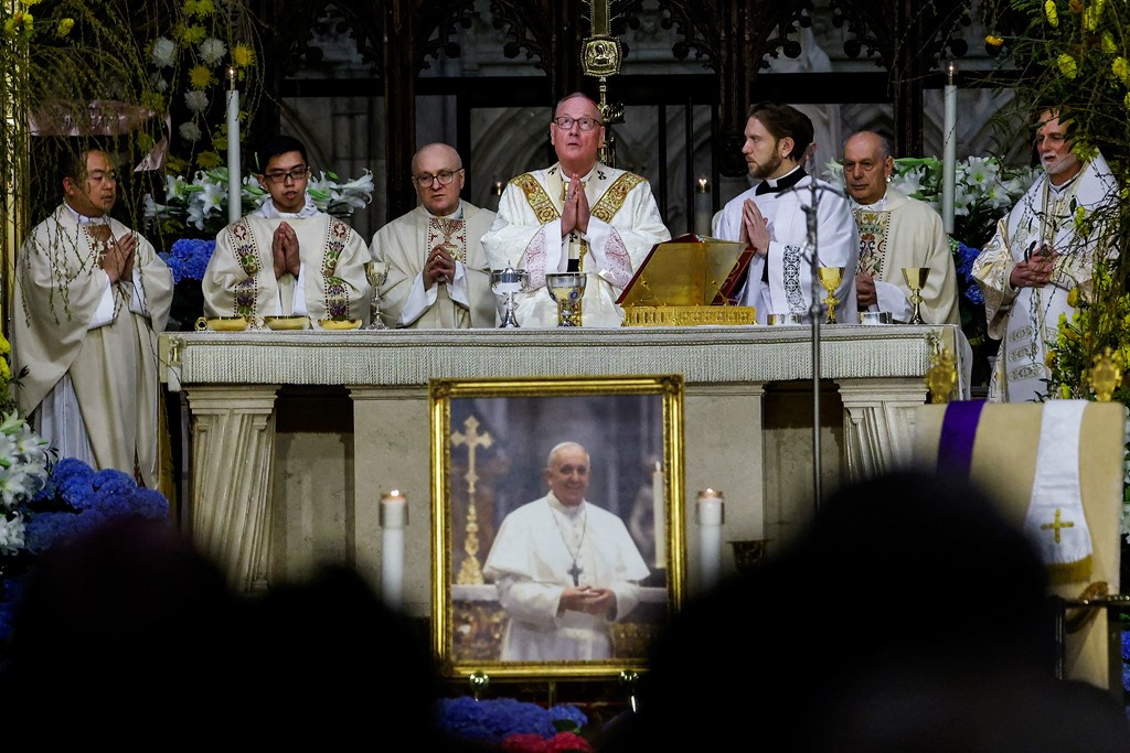 Pope Francis: Pics: Reuters Pope Francis: Pics: Reuters