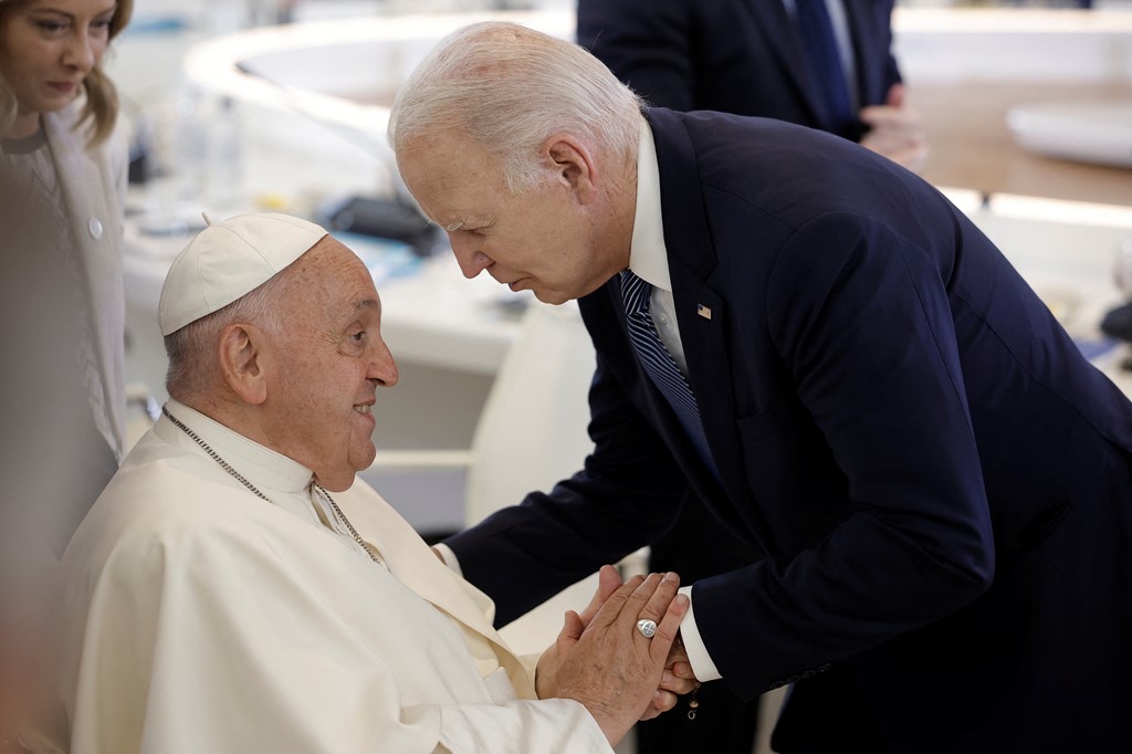 Joe Biden and Francis in 2024