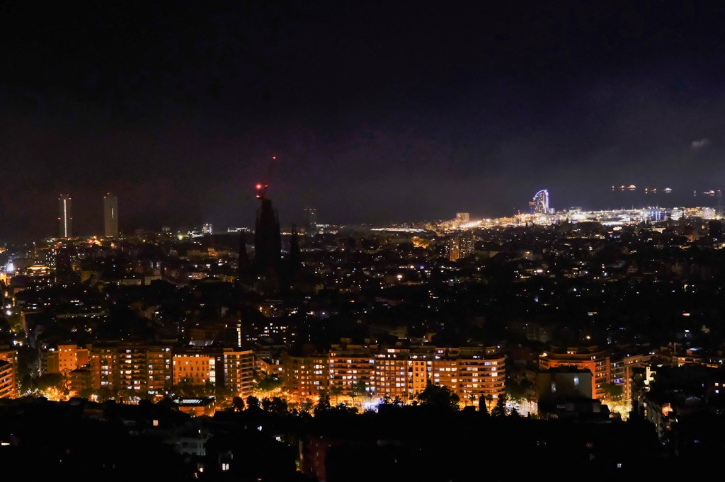 Barcelone partiellement éclairée