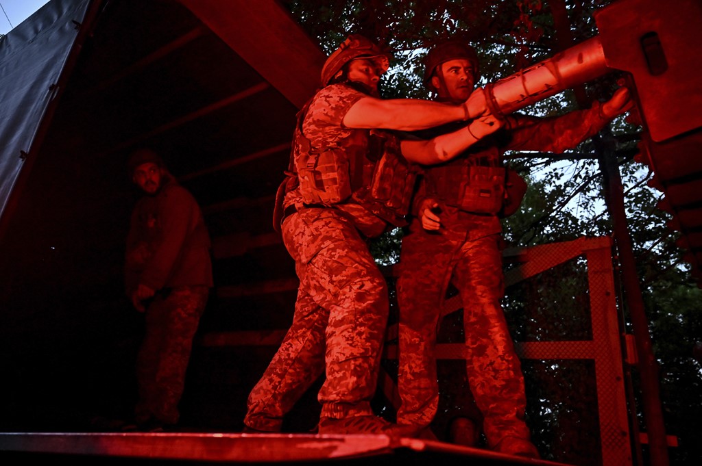 A Kyiv team operating a multiple rocket launcher