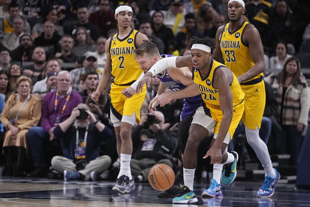 Sacramento Kings vs. Indiana Pacers: Battle of the Bogdanovic's