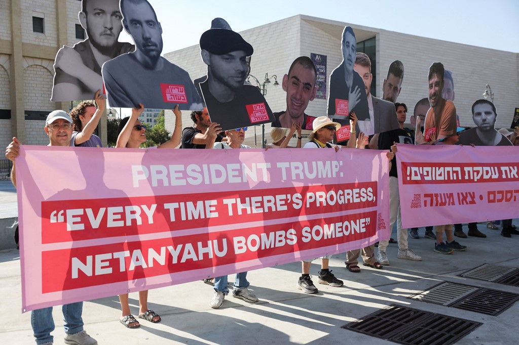 Protesters in Jerusalem this morning