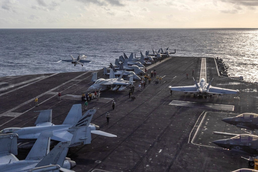 A US aircraft carrier in the Iran war