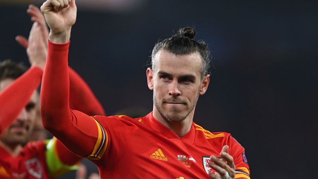 Gareth Bale pleads with Real Madrid to let him leave after club