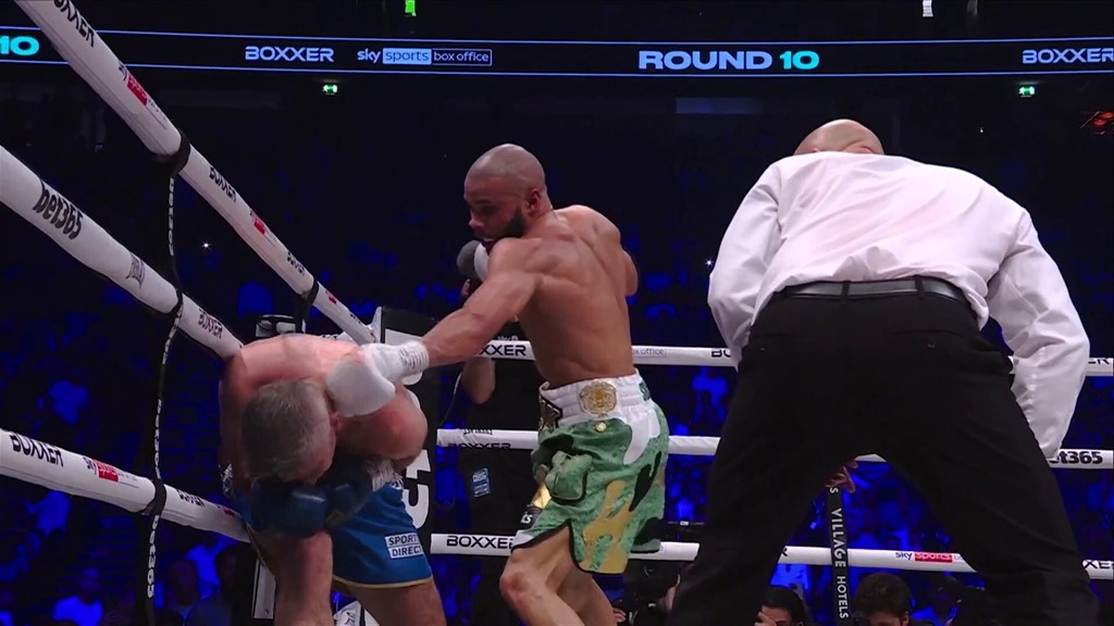 Chris Eubank Jr. Stops Liam Smith In 10th Round TKO - Boxing Results -  Boxing News