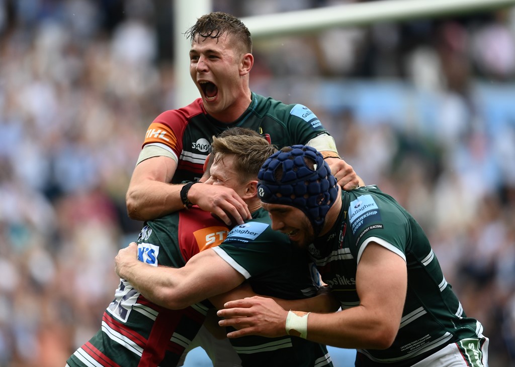 Gallagher Premiership: Leicester Tigers hold off Saracens rally to